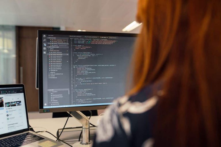 Bootcamp informatique : à quoi ressemble vraiment une journée type ?